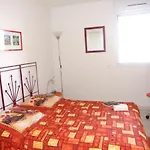 Appartement de 2 chambres a Frejus a 800 m de la plage avec piscine partagee terrasse amenagee et wifi