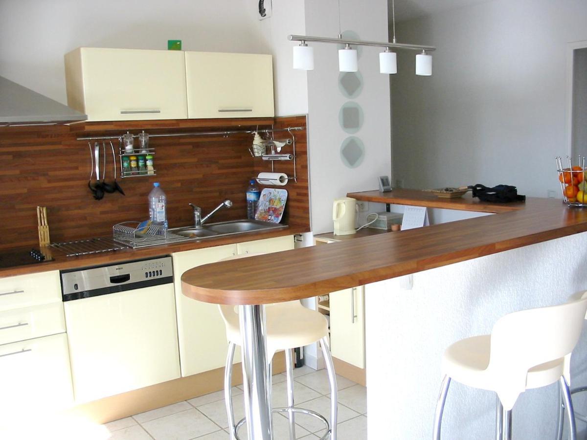 Appartement De 2 A A 800 M De La Avec Piscine Partagee Terrasse Amenagee Et Wifi